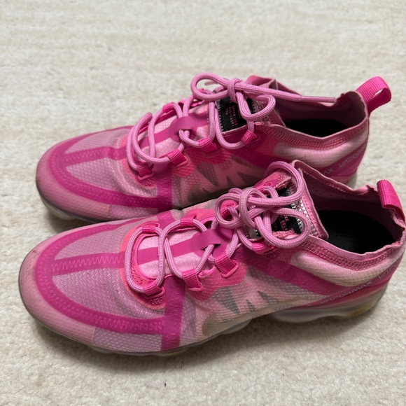 Nike Vapor Max 2019 Psychic Barbie Pink Shoes Sneakers Women's Size 7.5 - Picture 4 of 10